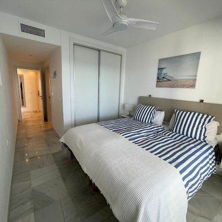 La Nina Del Mar Apartment เบนัลมาเดนา ภายนอก รูปภาพ
