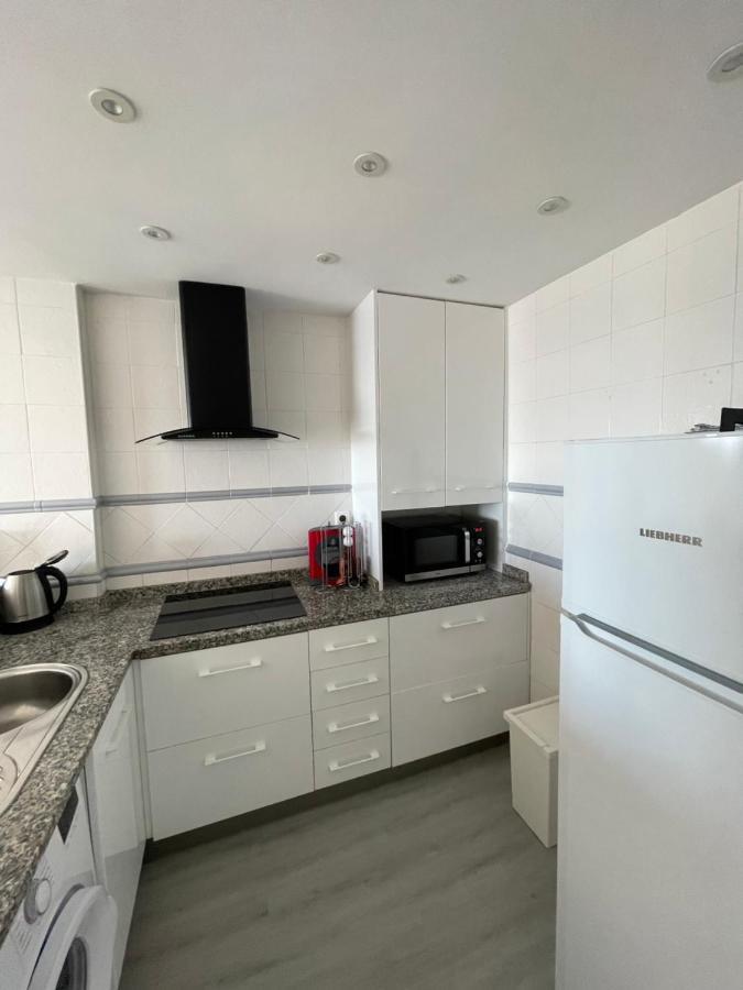 La Nina Del Mar Apartment เบนัลมาเดนา ภายนอก รูปภาพ