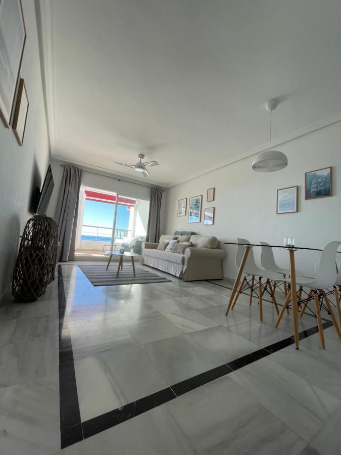 La Nina Del Mar Apartment เบนัลมาเดนา ภายนอก รูปภาพ