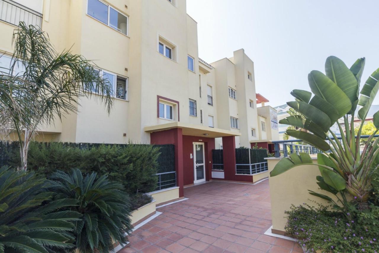 La Nina Del Mar Apartment เบนัลมาเดนา ภายนอก รูปภาพ